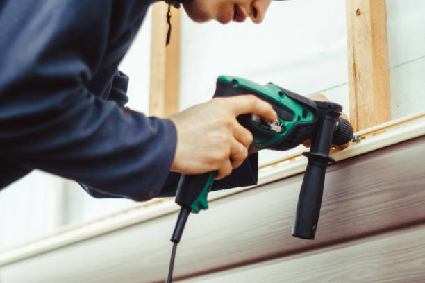 Storm Damage Siding Repair in Bloomfield, IA